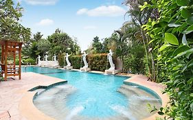 นาน่ารีสอร์ต แก่งกระจาน